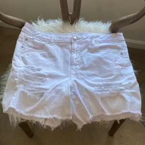 White distressed shorts
